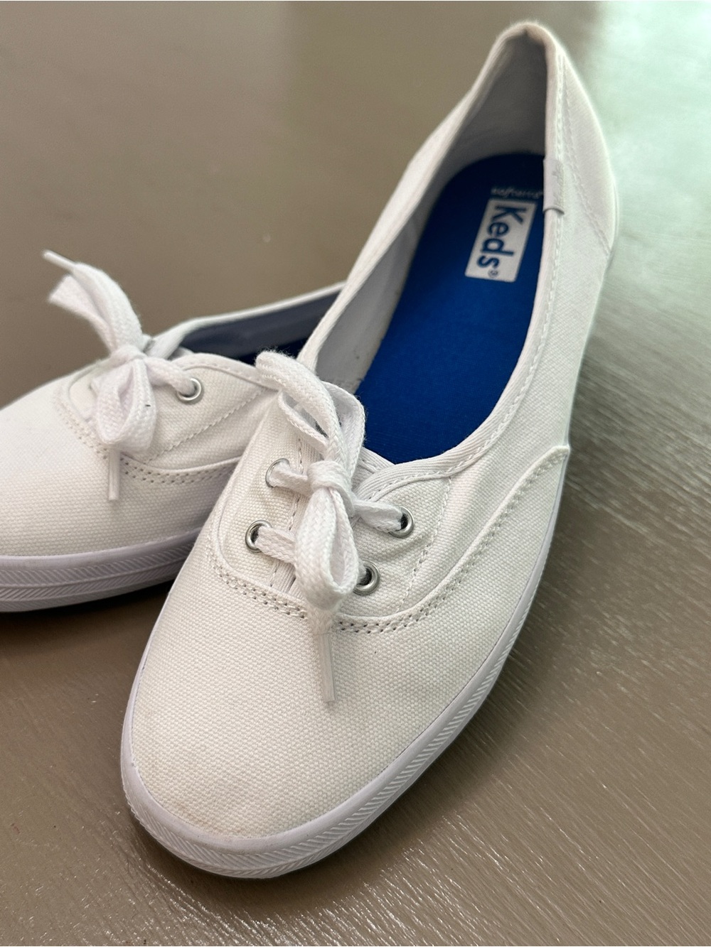 Keds The Mini Canvas White Slip On Sneakers Women Size 7.5 WF67065 Lace Up